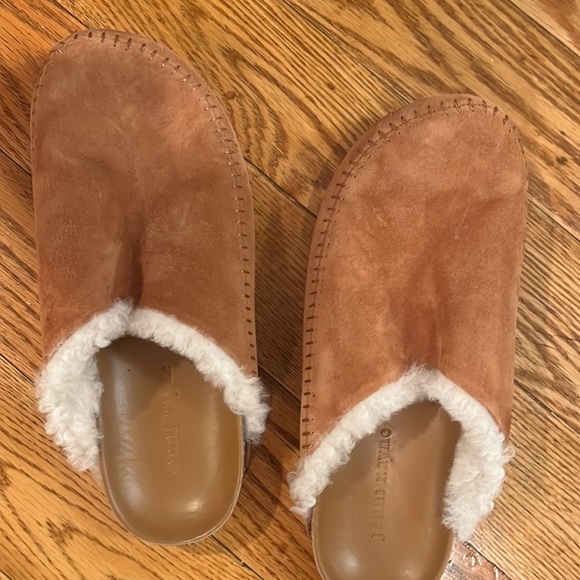 Jenni Kayne Shearling-Lined Moc Clog - Picture 6 of 6